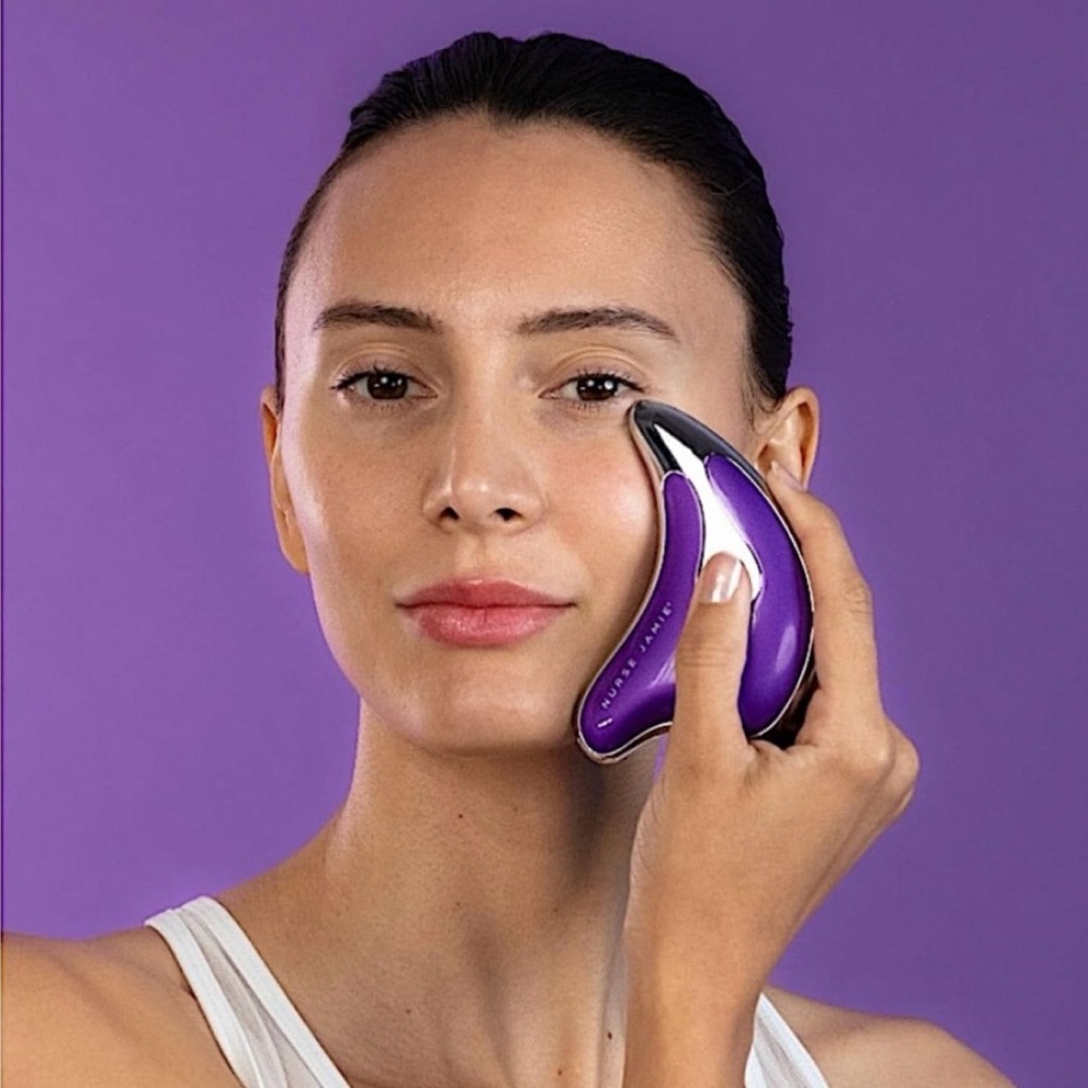 Nurse Jamie TriAngle Facial Beauty Tool Sonic Massager Purple Unisex $159.00